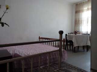 Дома для отпуска Homestay Gori Гори Двухместный номер с 1 кроватью, вид на парк-58